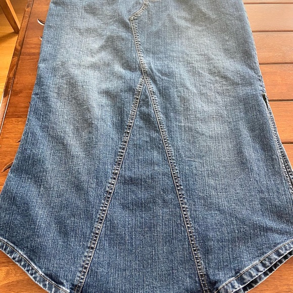 Unique Womens Jean Skirt by MUDD - Size 14 (pictures do not do it justice) - Picture 3 of 10